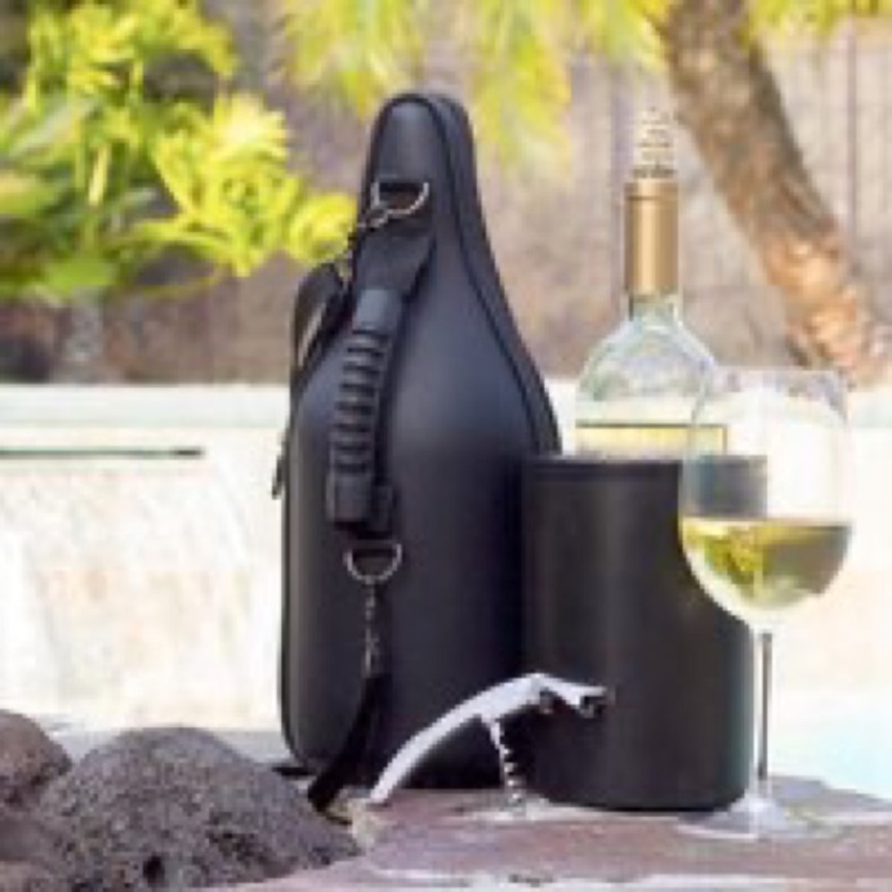 ChillnJoy Caddyo Leather Wine Tote and Iceless Wine Bottle Chiller Set